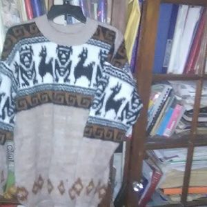 Men's or woman alpaca sweater
